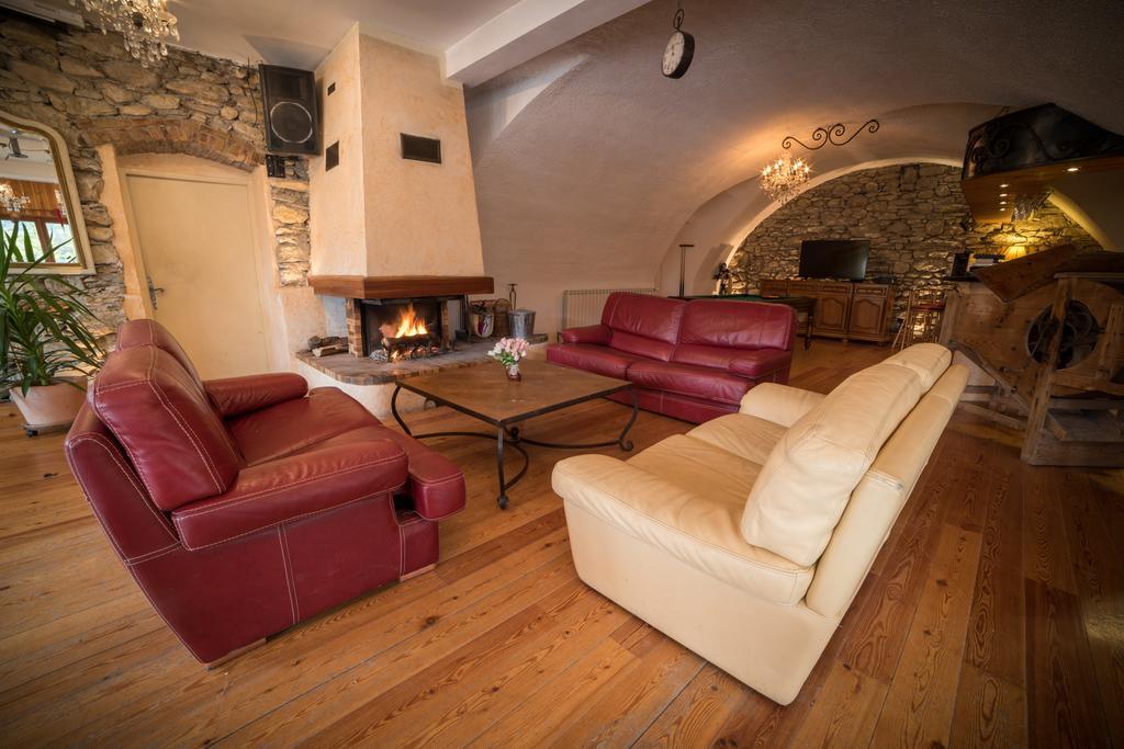 Chalet Les Moineaux Chambres D'Hotes *
